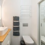 Come scegliere materiali resistenti all’umidità per i mobili del bagno